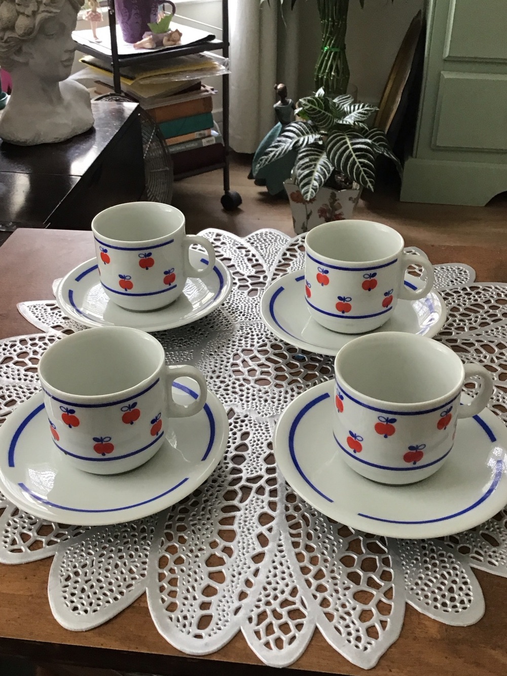 Vintage mid-century modern style ceramic coffee/tea cup and saucer set